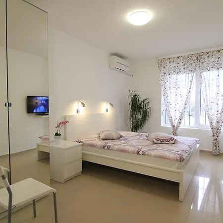 Nexus Galaxy Center Apartment Sofia