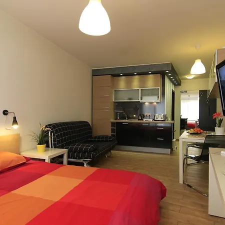 Nexus Galaxy Center Apartment *
